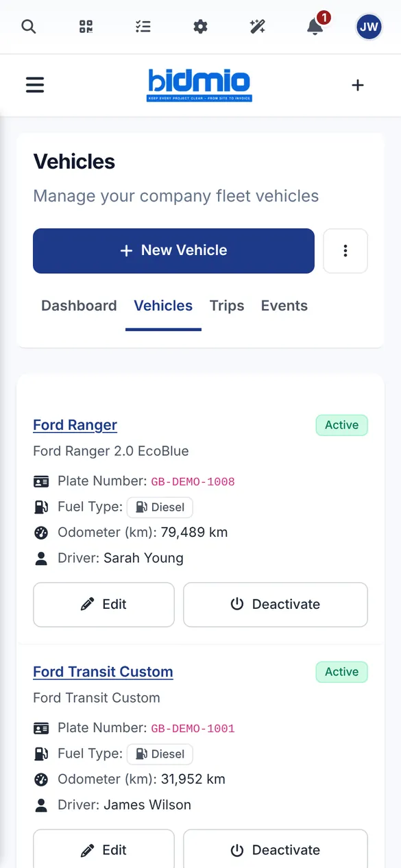 Bidmio Mobile App – Fahrzeugverwaltung: Kennzeichen, Kraftstoff, Eigentum, Kilometerstand und Fahrer je Fahrzeug.