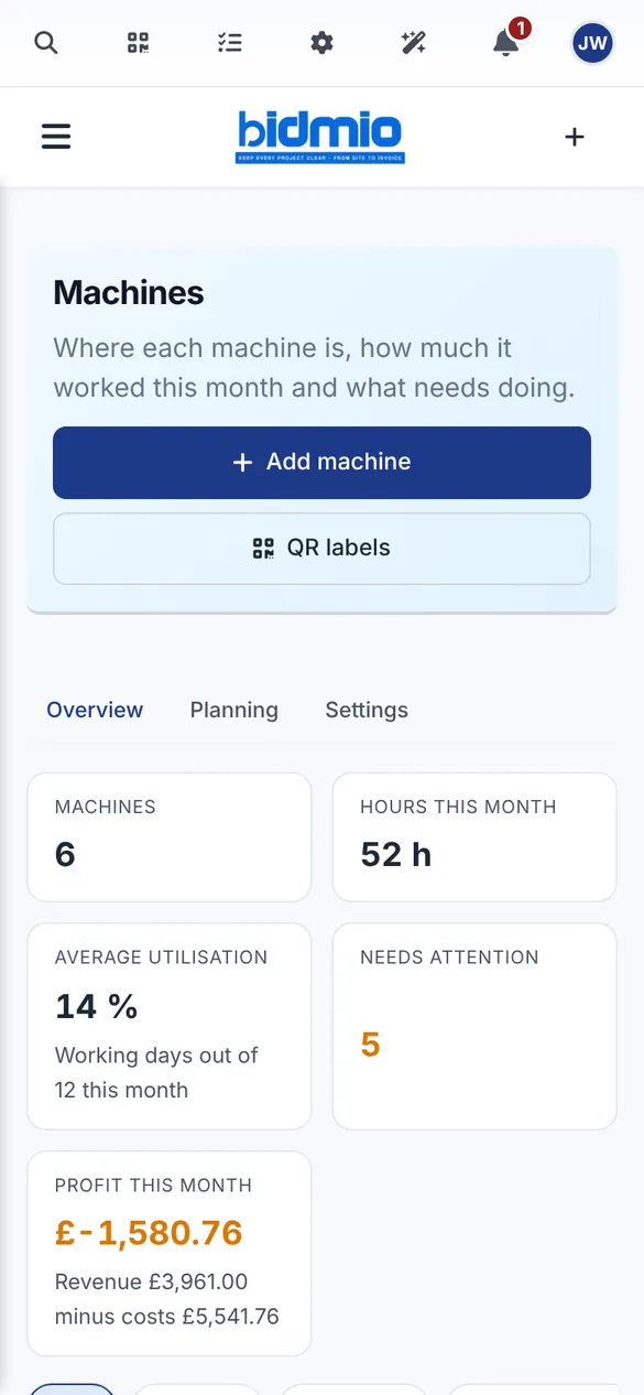 Bidmio Mobile App – Maschinenübersicht: Stunden, Auslastung und Ertrag je Maschine im laufenden Monat.