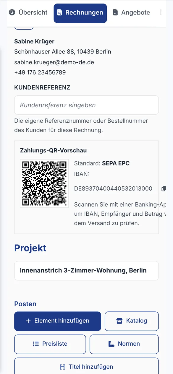 Rechnungsentwurf für Sabine Krüger mit Vorschau des Zahlungs-QR-Codes im Standard SEPA EPC