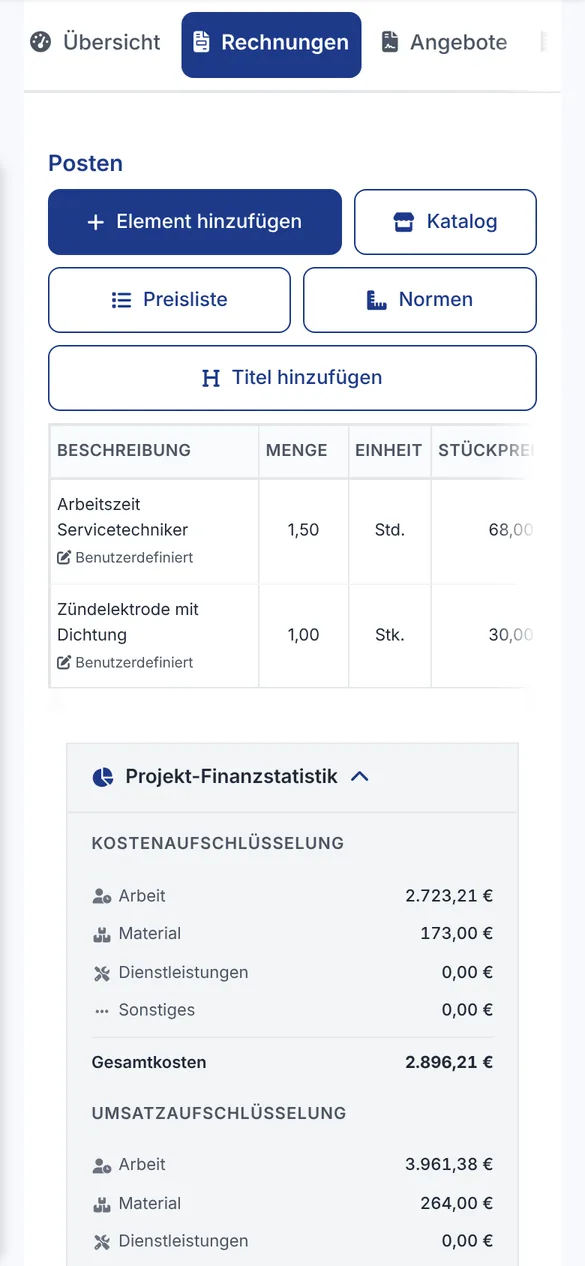 Rechnungsentwurf aus dem Serviceprotokoll mit Arbeitszeit Servicetechniker und Zündelektrode als getrennte Posten