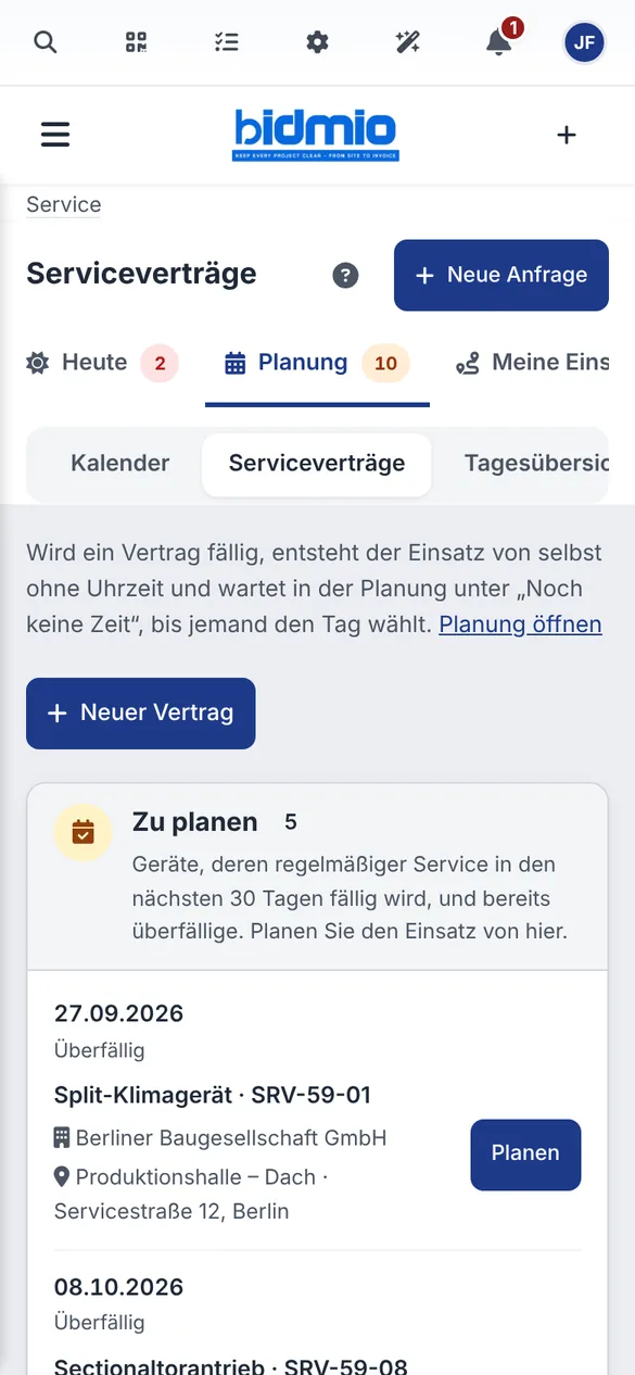 Serviceverträge mit fünf zu planenden Geräten, oben das überfällige Split-Klimagerät in Berlin